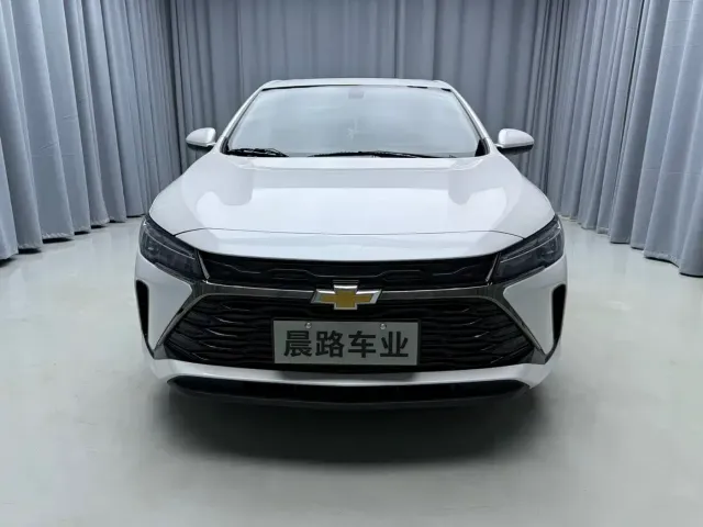 Chevrolet Monza — Фото автомобиля 2