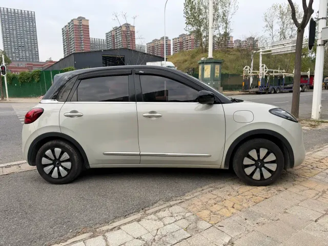 Wuling Bingo — Фото автомобиля 8