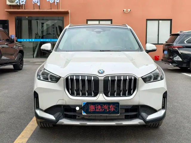 BMW X1 — Фото автомобиля 2
