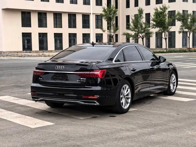 Audi A6L — Фото автомобиля 9