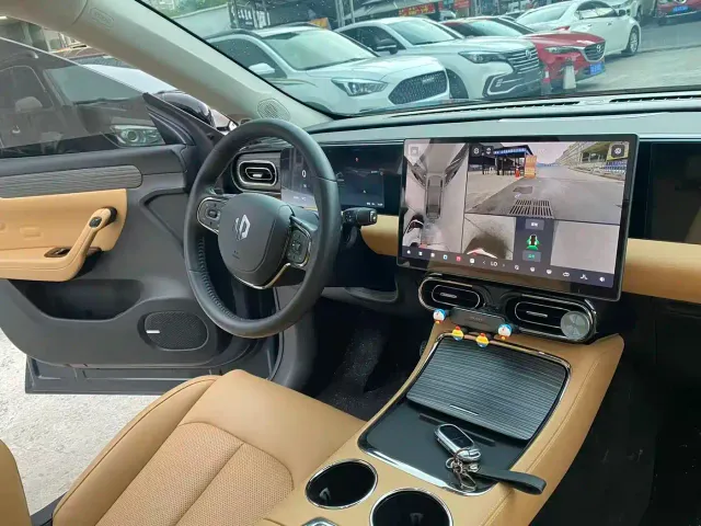 Leapmotor C11 — Фото автомобиля 9