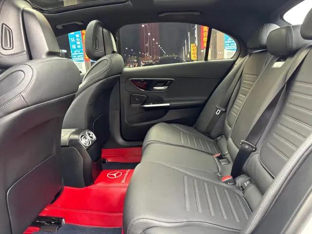 Mercedes-Benz C-Class — Фото автомобиля 13