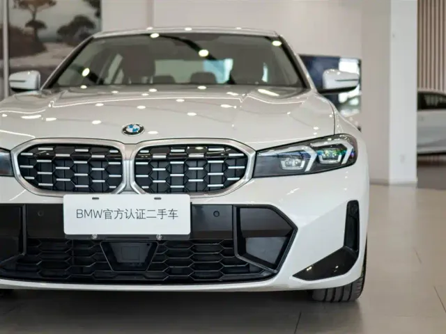 BMW 3 Series — Фото автомобиля 9