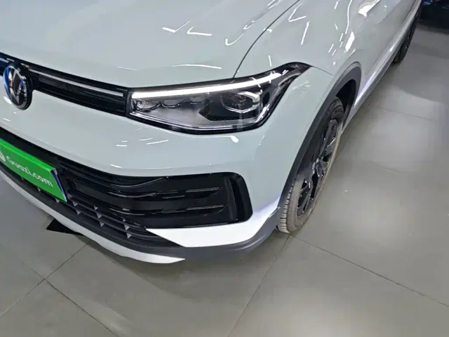 Volkswagen Tharu — Фото автомобиля 23