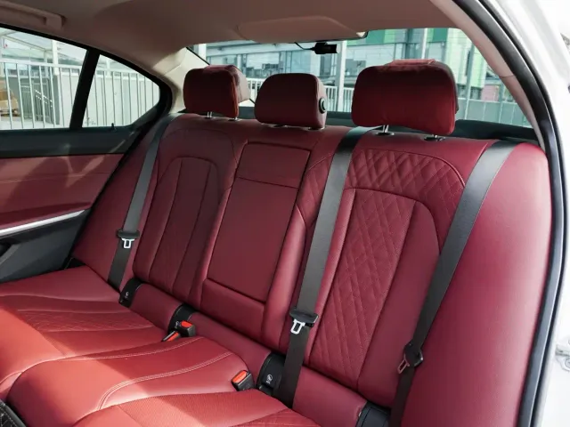 BMW 3 Series — Фото автомобиля 28