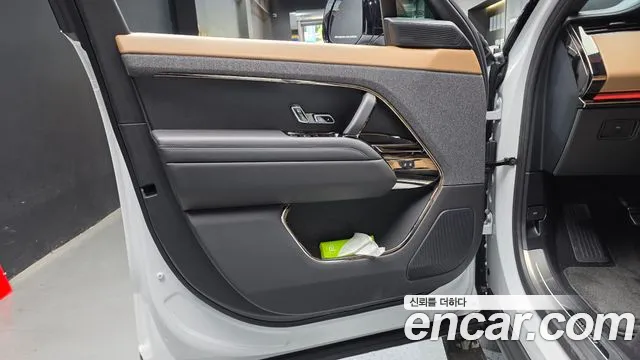 Land Rover Range Rover Sport — Фото автомобиля 24