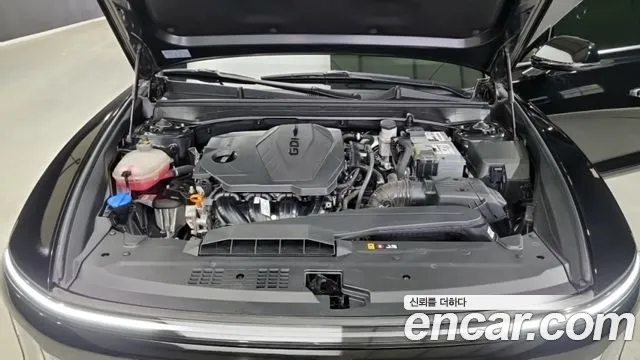 Hyundai Grandeur Grandeur (GN7) 2.5 Бензин 2WD — Фото автомобиля 6