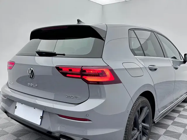 Volkswagen Golf — Фото автомобиля 9