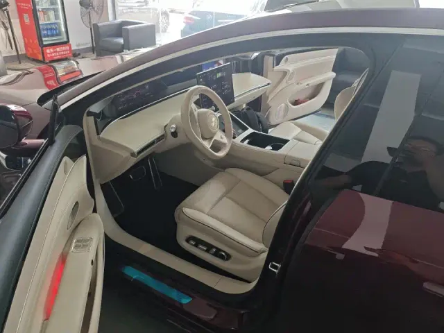 Stelato S9T — Фото автомобиля 5
