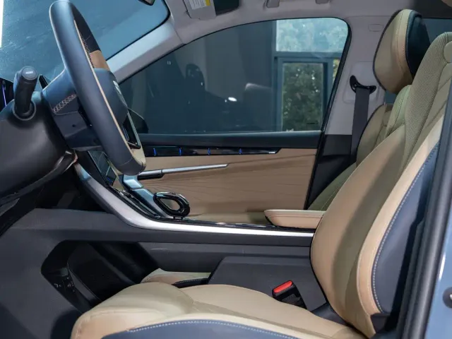 Geely Boyue L — Фото автомобиля 10
