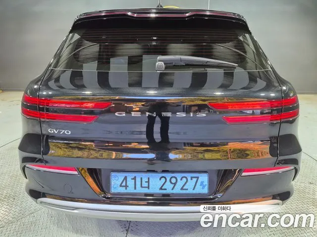 Genesis GV70 Electrified — Фото автомобиля 2