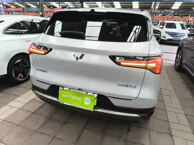 Wuling Starlight S — Фото автомобиля 5