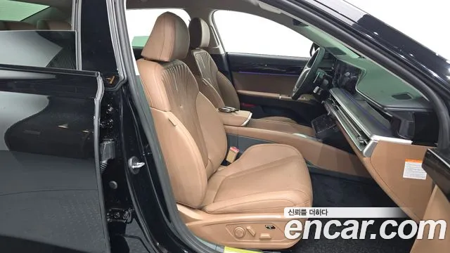 Hyundai Grandeur GN7 — Фото автомобиля 16