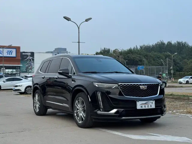 Cadillac Cadillac XT6 2022 2.0T 6-Seater 2WD Luxury Edition — Фото автомобиля 3