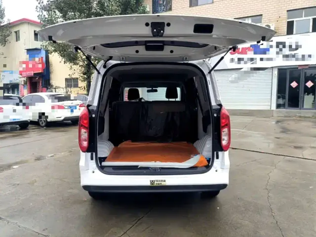 Wuling Hongguang — Фото автомобиля 18