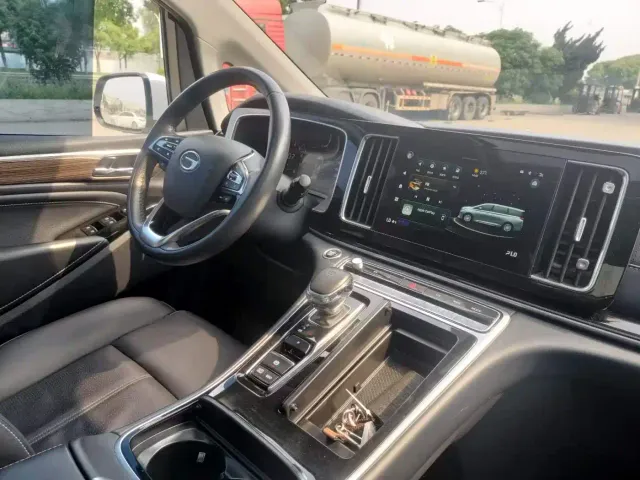 GAC Trumpchi M8 — Фото автомобиля 15