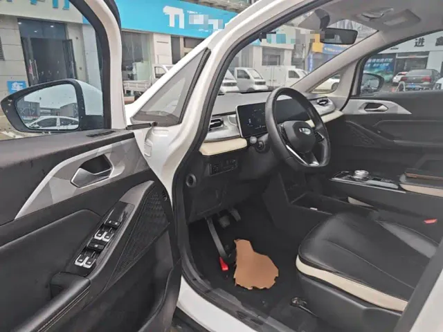 Geely Geometry E Firefly — Фото автомобиля 15