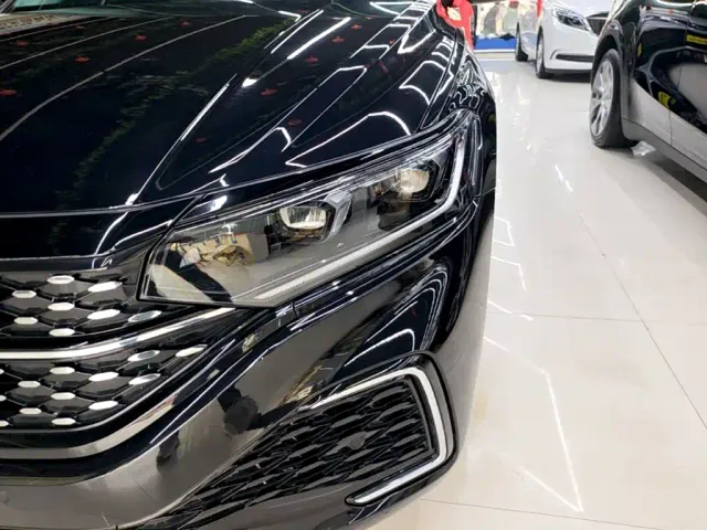 Volkswagen Passat — Фото автомобиля 23