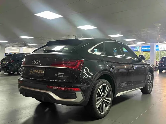 Audi Q5L Sportback — Фото автомобиля 4