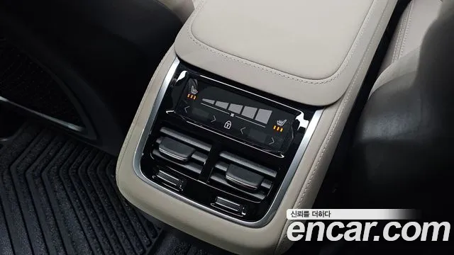 Volvo XC90 Generation 2 — Фото автомобиля 16
