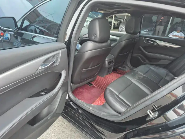 Cadillac CT5 — Фото автомобиля 9