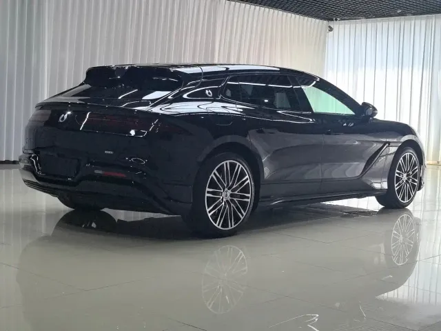 Denza Z9GT — Фото автомобиля 4