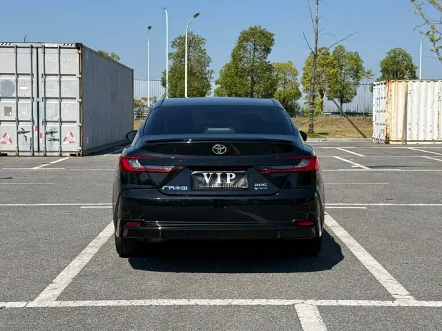 Toyota Camry — Фото автомобиля 12