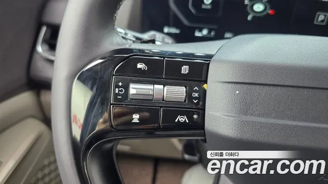 Kia Carnival Generation 4 — Фото автомобиля 22