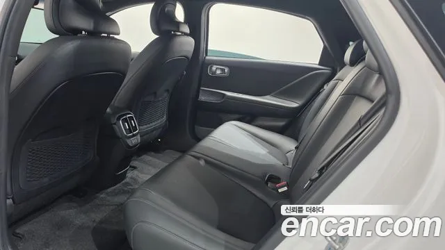 Hyundai Ioniq 6 — Фото автомобиля 17