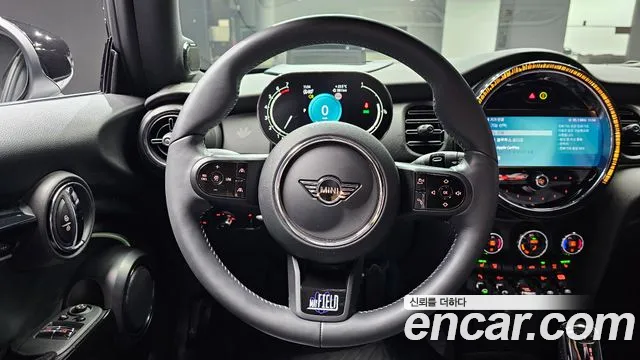 Mini Cooper — Фото автомобиля 16