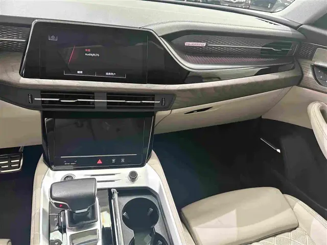 Audi Q6 — Фото автомобиля 10