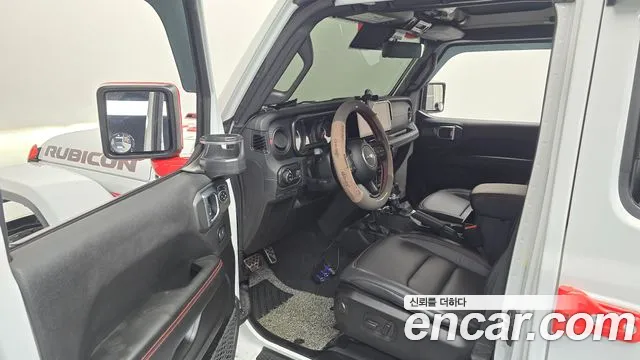 Jeep Wrangler — Фото автомобиля 15