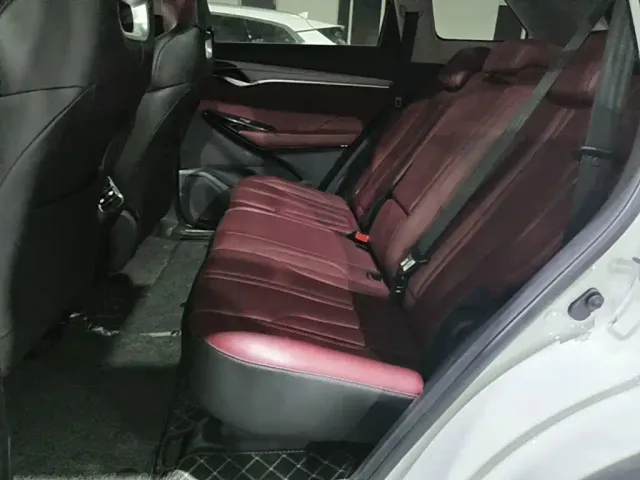 Changan CS75 Plus — Фото автомобиля 16