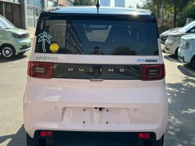 Wuling Hongguang Mini EV — Фото автомобиля 7