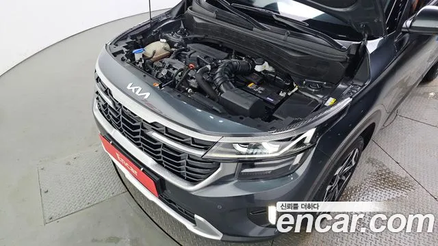 Kia Seltos Бензин 1.6 турбо 2WD — Фото автомобиля 5