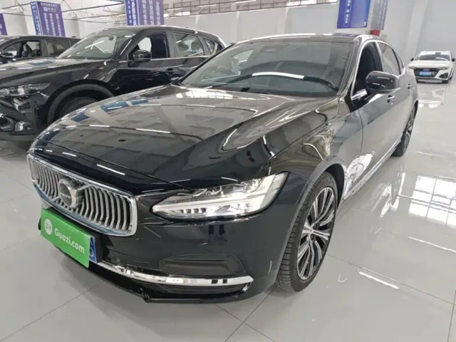 Фотография автомобиля — Volvo S90