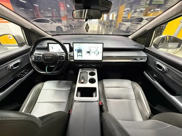 GAC Aion Y — Фото автомобиля 19
