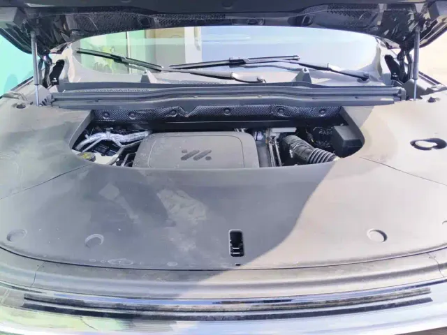 IM Motors LS8 — Фото автомобиля 9