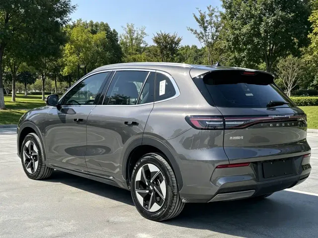 Geely Galaxy E5 — Фото автомобиля 4
