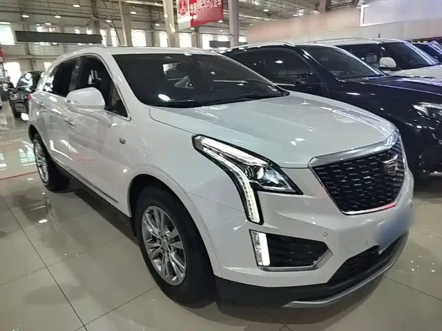 Cadillac XT5 — Фото автомобиля 3