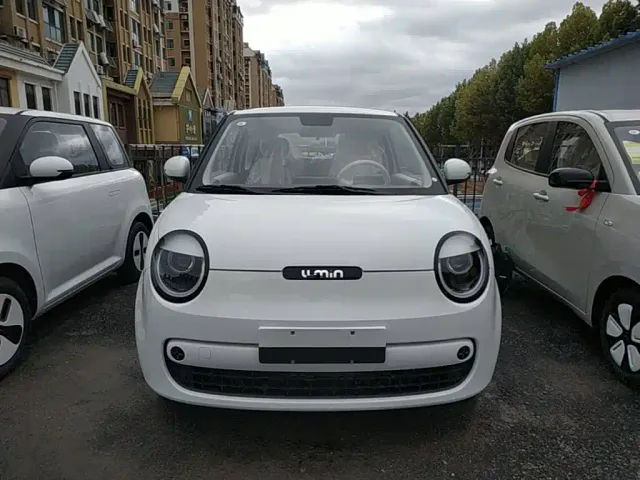 Changan Lumin — Фото автомобиля 2