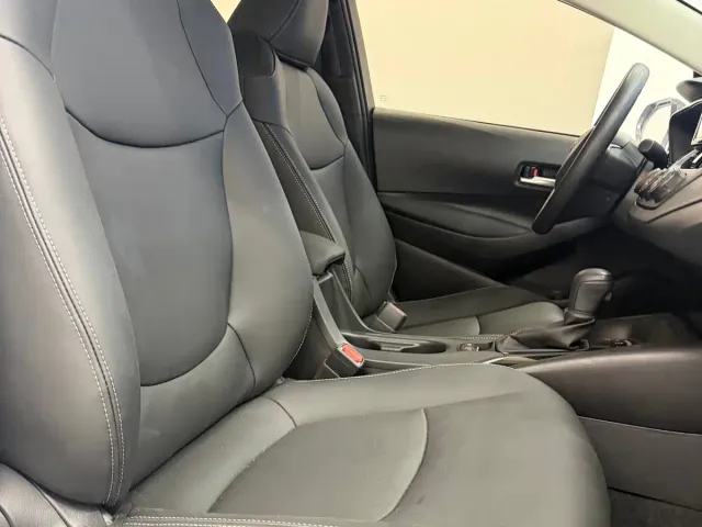 Toyota Corolla — Фото автомобиля 10