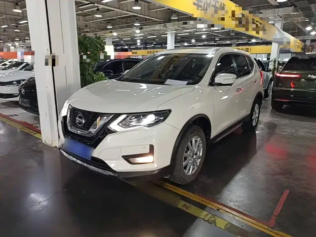 Фотография автомобиля — Nissan X-Trail