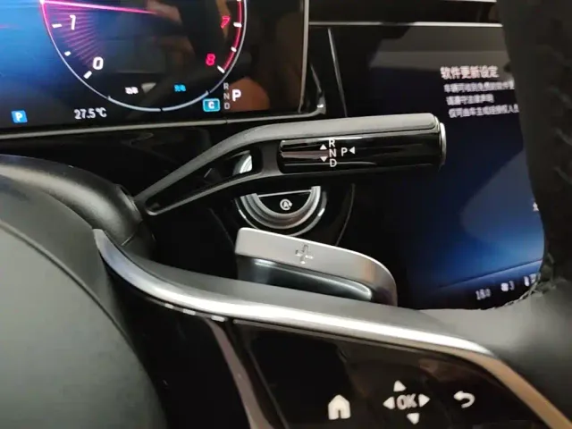 Mercedes-Benz E-Class — Фото автомобиля 13