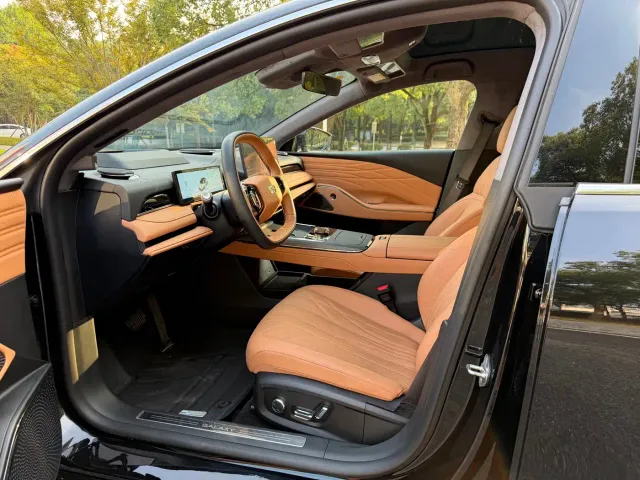 Geely Galaxy Xingyao 8 — Фото автомобиля 5