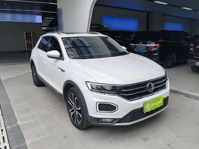 Volkswagen T-Roc — Фото автомобиля 21