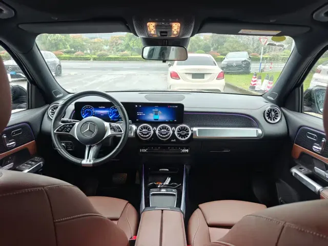 Mercedes-Benz EQB — Фото автомобиля 10