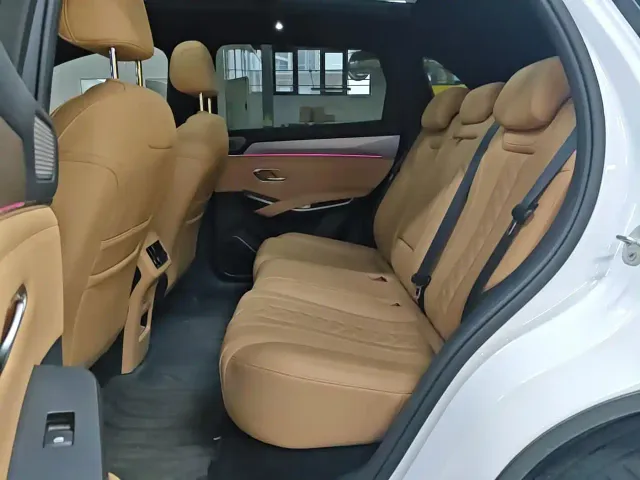 BYD Song L DM-i — Фото автомобиля 11