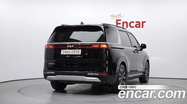 Kia Canival Carnival 4 поколение Дизель 9 мест Prestige — Фото автомобиля 4