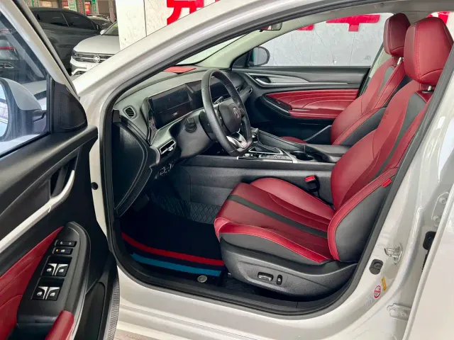 Changan Eado — Фото автомобиля 2
